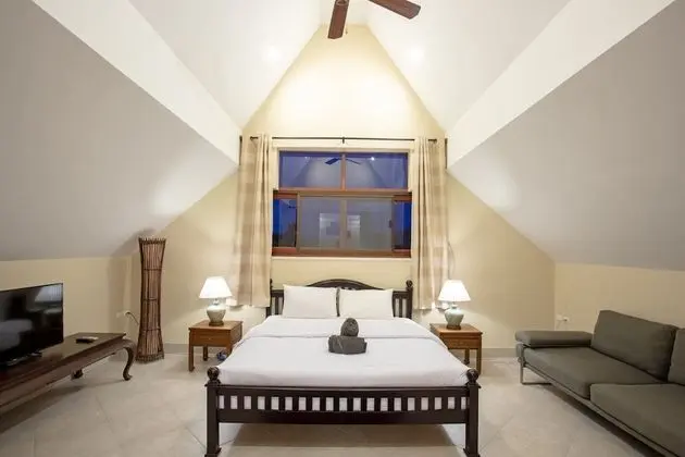 5-bedroom Villa with Private Pool