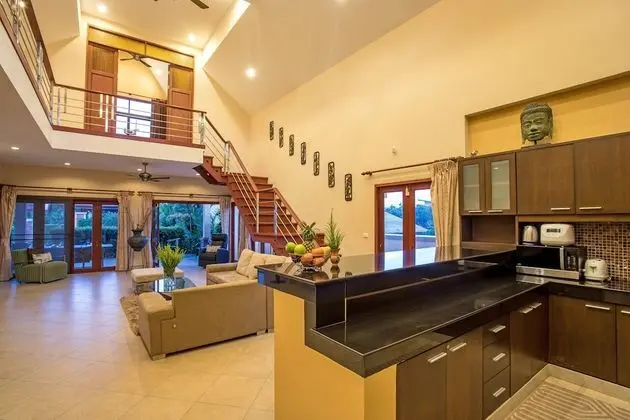 5-bedroom Villa with Private Pool