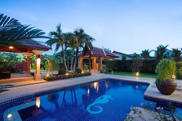 5-bedroom Villa with Private Pool