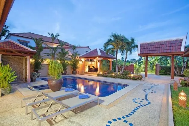 5-bedroom Villa with Private Pool
