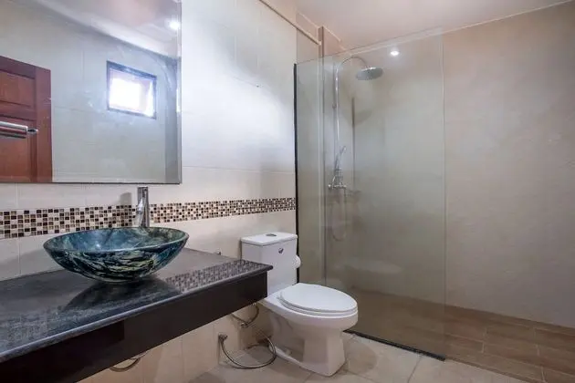 5-bedroom Villa with Private Pool