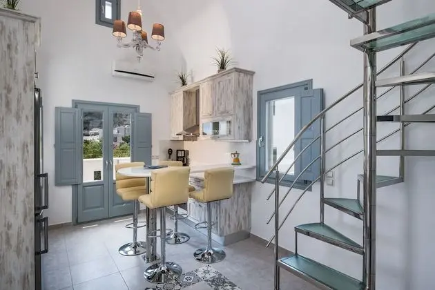 Villa (Gregoire)