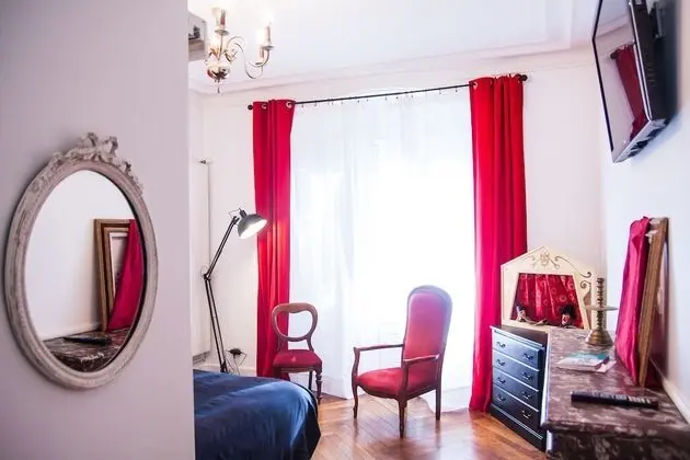 Comfort Tek Büyük Yataklı Oda, Özel Banyo, Bahçe Manzaralı (Guignol)