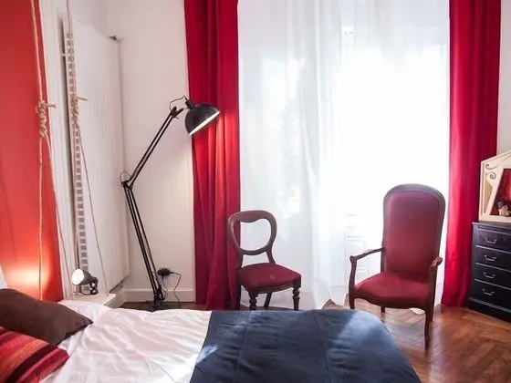 Comfort Tek Büyük Yataklı Oda, Özel Banyo, Bahçe Manzaralı (Guignol)