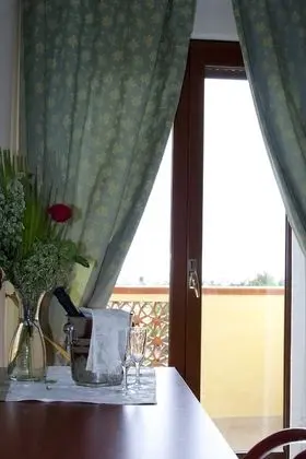 Tek Büyük veya İki Ayrı Yataklı Oda, Balkon