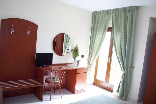 Üç Kişilik Oda, Balkon