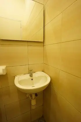 Standard Oda, 1 Büyük (Queen) Boy Yatak