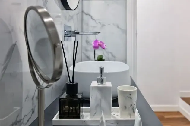 Superior Oda, 1 En Büyük (King) Boy Yatak ve Çekyat, Sigara İçilmez, Şehir Manzaralı