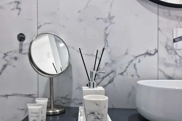 Superior Oda, 1 En Büyük (King) Boy Yatak ve Çekyat, Sigara İçilmez, Şehir Manzaralı