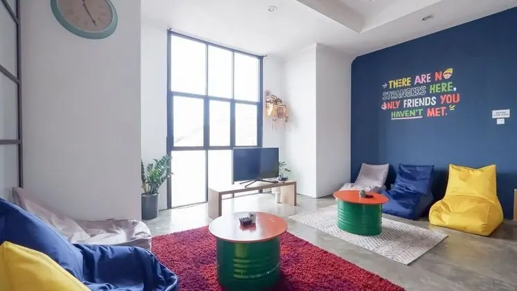 Standard Ortak Ranzalı Oda, Sadece kadınlar için