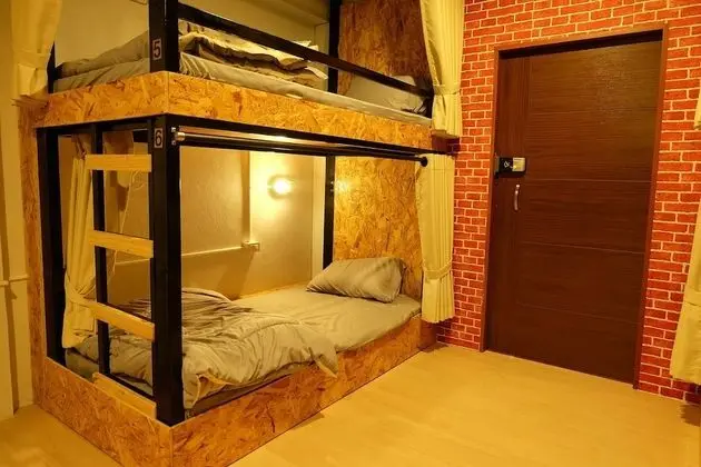 Mixed Dormitory