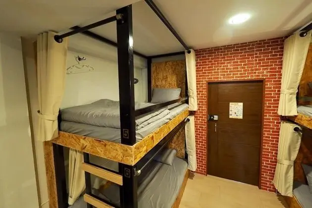 Mixed Dormitory