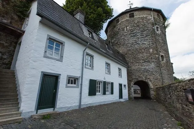 Felsenhaeuschen