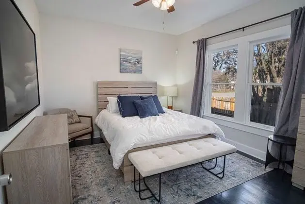 Ev (3 Bedrooms)
