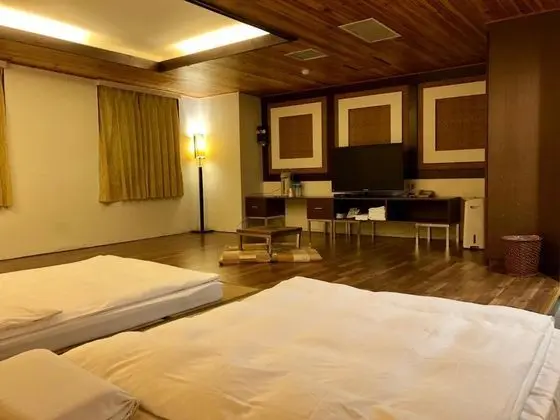 Standard Dört Kişilik Oda