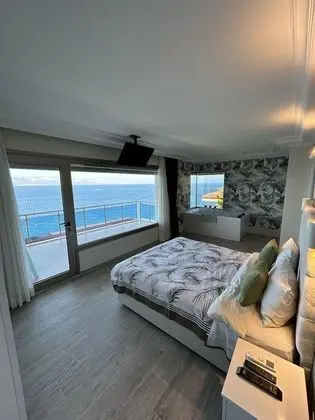 Deluxe Tek Büyük Yataklı Oda