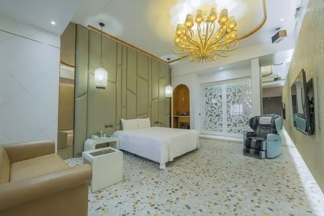 Luxury Tek Büyük Yataklı Oda