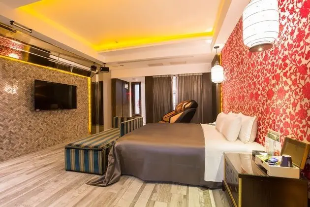 Luxury Tek Büyük Yataklı Oda