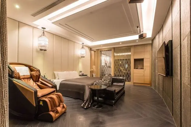 Luxury Tek Büyük Yataklı Oda