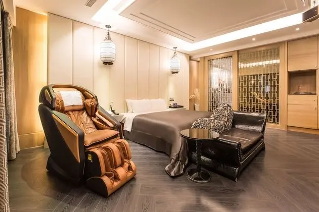Luxury Tek Büyük Yataklı Oda