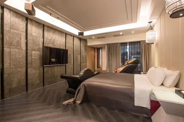 Luxury Tek Büyük Yataklı Oda