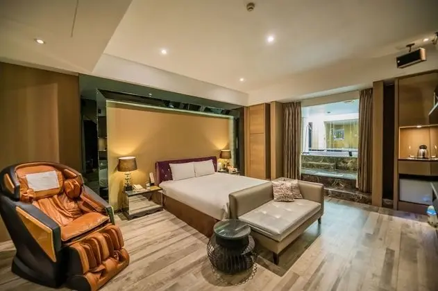Luxury Tek Büyük Yataklı Oda