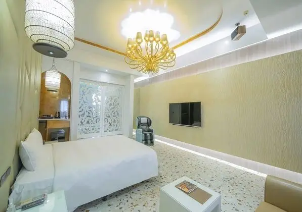 Luxury Tek Büyük Yataklı Oda