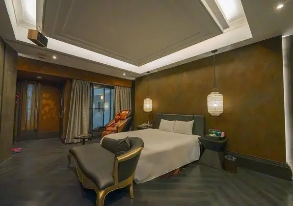 Luxury Tek Büyük Yataklı Oda