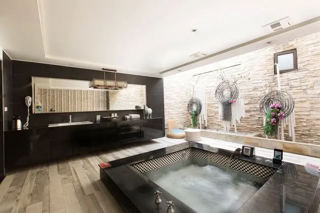 Luxury Tek Büyük Yataklı Oda