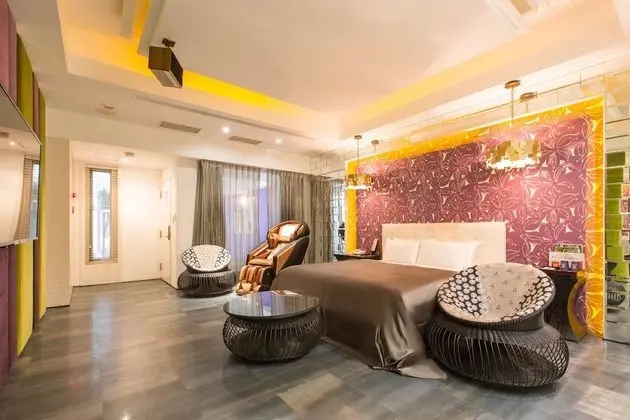 Luxury Tek Büyük Yataklı Oda