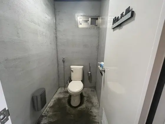 Basic Ortak Ranzalı Oda, Sadece erkekler için