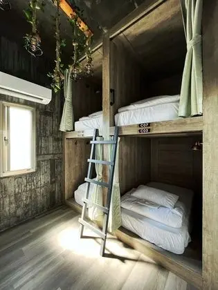 Basic Ortak Ranzalı Oda, Sadece kadınlar için