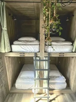 Basic Ortak Ranzalı Oda, Sadece kadınlar için