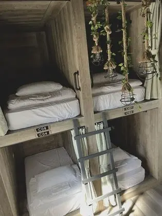 Basic Ortak Ranzalı Oda, Sadece kadınlar için