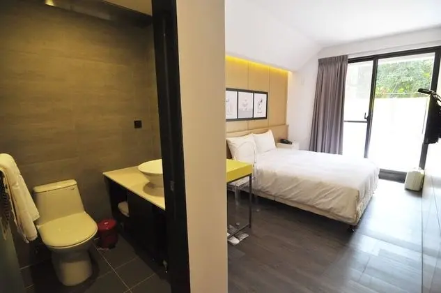Tek Büyük Yataklı Oda, Balkon