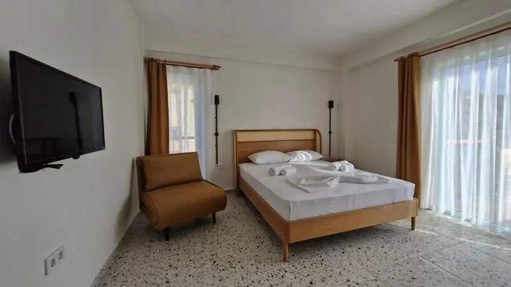 Çift Kişilik, Avlu Manzaralı, Balkonlu