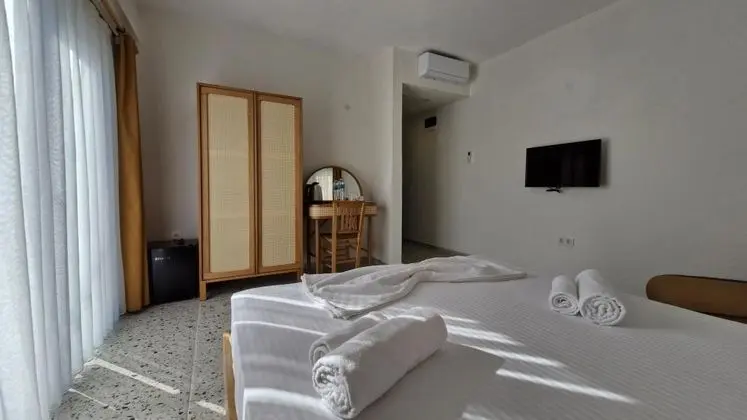 Çift Kişilik, Avlu Manzaralı, Balkonlu