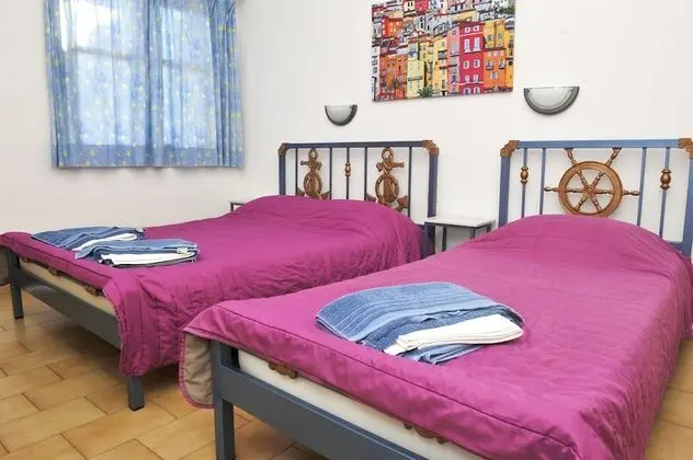 Standard Studio (3 Adults)