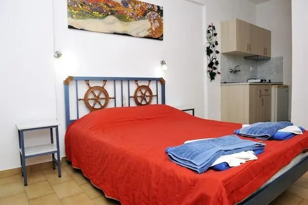 Studio Ground Floor , Partial Sea View (2 adults)