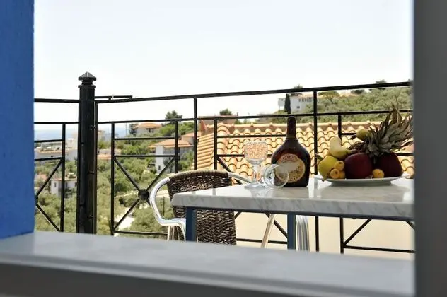 Studio Ground Floor , Partial Sea View (2 adults)