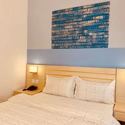 Standard Tek Büyük Yataklı Oda