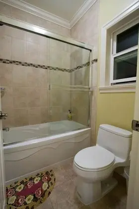 Comfort Oda, 1 En Büyük (King) Boy Yatak, Sigara İçilmez, Ortak Banyo
