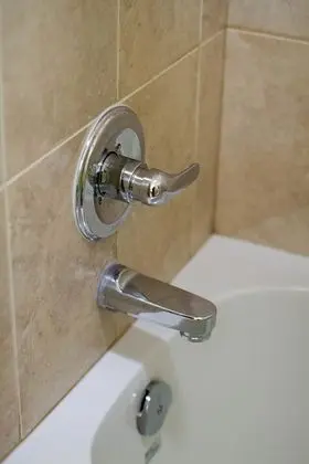 Comfort Oda, 1 En Büyük (King) Boy Yatak, Sigara İçilmez, Ortak Banyo