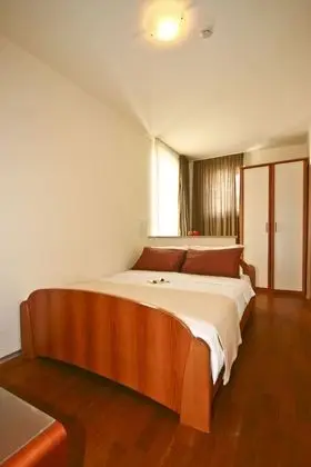 Economy Tek Büyük Yataklı Oda