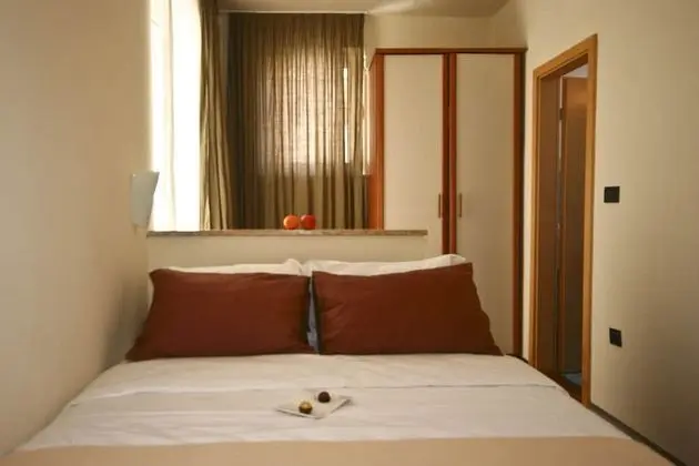 Economy Tek Büyük Yataklı Oda