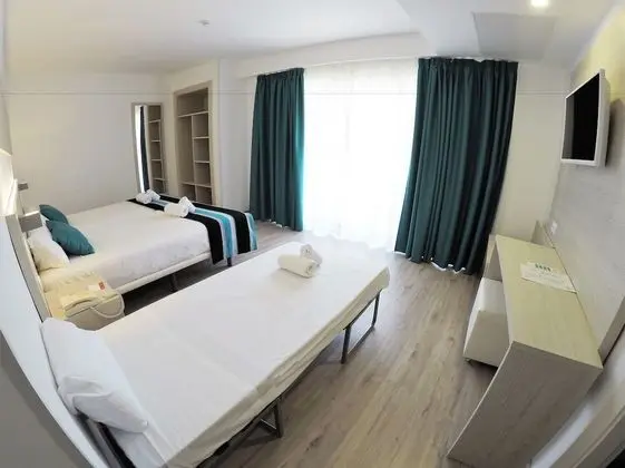 Comfort Üç Kişilik Oda, Balkon