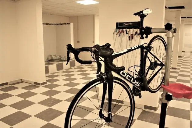 Tek Büyük Yataklı Oda (Cycling Package)