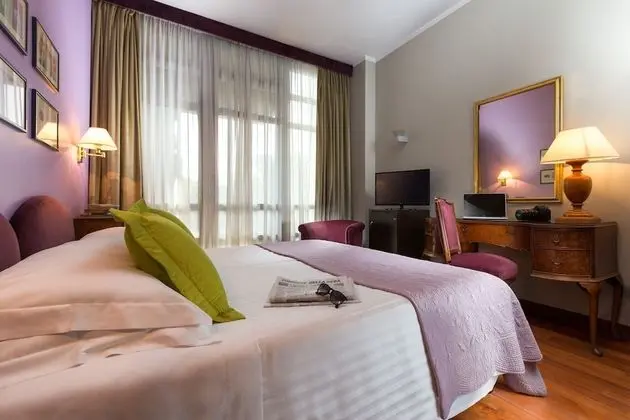 Tek Büyük veya İki Ayrı Yataklı Oda