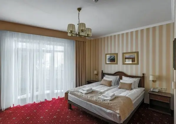 Deluxe Tek Büyük Yataklı Oda