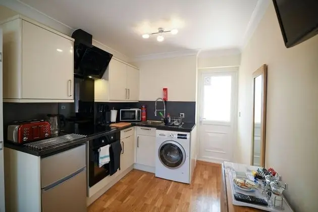 Apart Daire, Banyolu/Duşlu (Apartment 1)